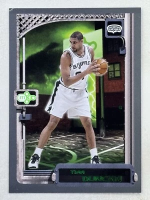 Tim Duncan 2000-01 Topps #60 Sports NBA HOF San Antonio Spurs Trading Card - Image 1 of 2