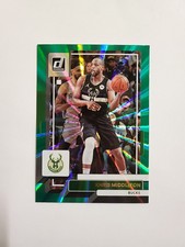 2022-23 Donruss Basketball Khris Middleton Green Laser Holo #54 Milwaukee Bucks 