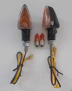 77206002A BLINKER ARROW CARBON LOOK KURZ ZUGELASSEN für YAMAHA T-MAX 530 - Bild 1 von 1