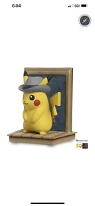 Pikachu Van Gogh Museum x Pokemon Center Figur mit Selbstporträt NEU - Bild 1 von 7