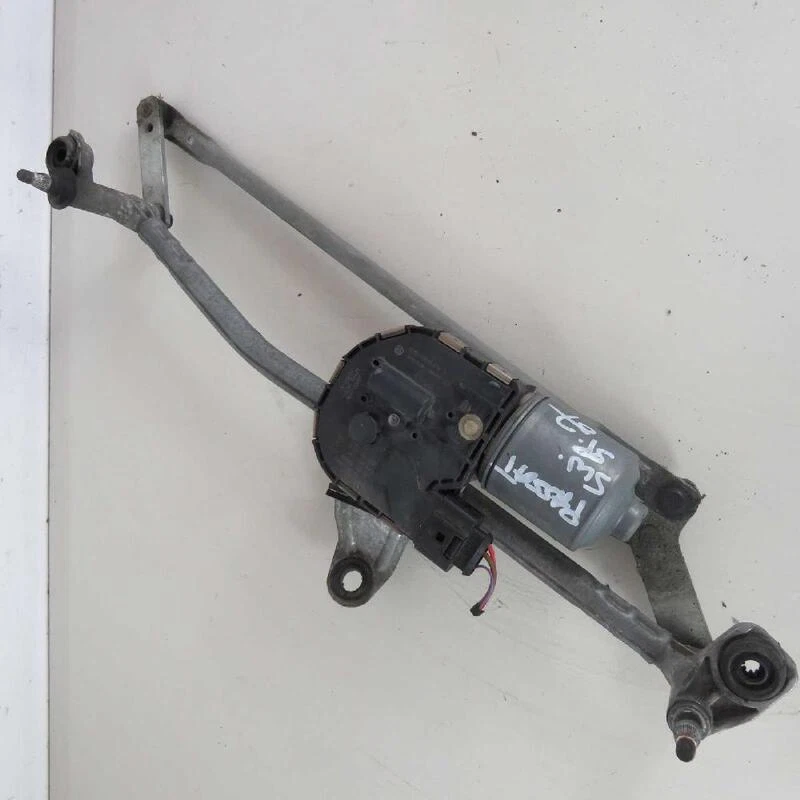 Windscreen 3397020963 VOLKSWAGEN PASSAT MK6 2005-2010 used (35209) - Изображение 1 из 1