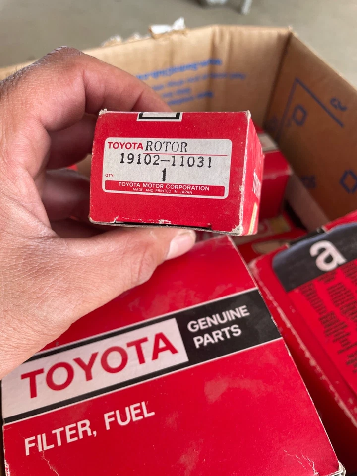 Toyota distributor rotor - Image 1 of 1