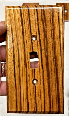 WOW! Cubierta eléctrica de placa de salida de interruptor estilo palanca tigre grano madera vintage Foto 1 de 4