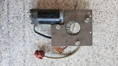 SWF 401.818 24V neu.  Anwendung unbekannt mit Kupplungselement - Bild 1 von 2