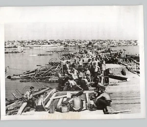 GERMAN ARMY Builds Bridge Over RIVER BUG World War II WWII 1941 Press Photo - Picture 1 of 2