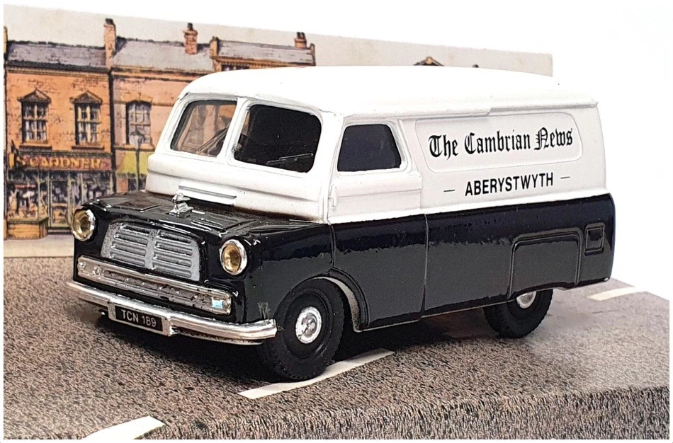 Corgi 1/43 Scale D981 - Bedford CA Van The Cambrian News - Black/White - Image 1 of 4