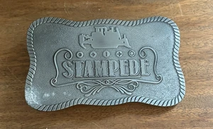 Caterpillar CAT Equipment 5" x 3" Stampede Dozer Zink Herren Gürtelschnalle-GUC - Bild 1 von 3