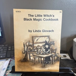 The Little Witch's Black Magic Cookbook Linda Glovach 1972 Xerox Paperback - Picture 1 of 11