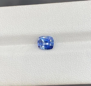 1.29 ct Best Grade Luster Nice Blue Natural Blue Sapphire - Cushion Gem Video !! - Picture 1 of 3