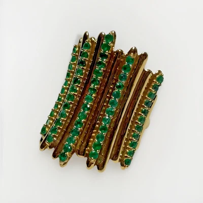 Anillo cerca hierba esmeraldas verdes pavé 1,36 quilates oro 18k Ileana Makri $6300 talla 7 Foto 1 de 4