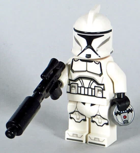 LEGO Star Wars - Phase 1 Clone Trooper Minifigure, Grenade and Blaster 40558 NEW - Picture 1 of 3