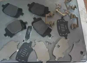 +New AcDelco GM 20881786 Pad Kit,Front Disc Brake 04-12 malibu - Picture 1 of 1