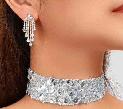 Parure donna set orecchini e collana colore argento brillantini Paillettes - Immagine 1 di 2