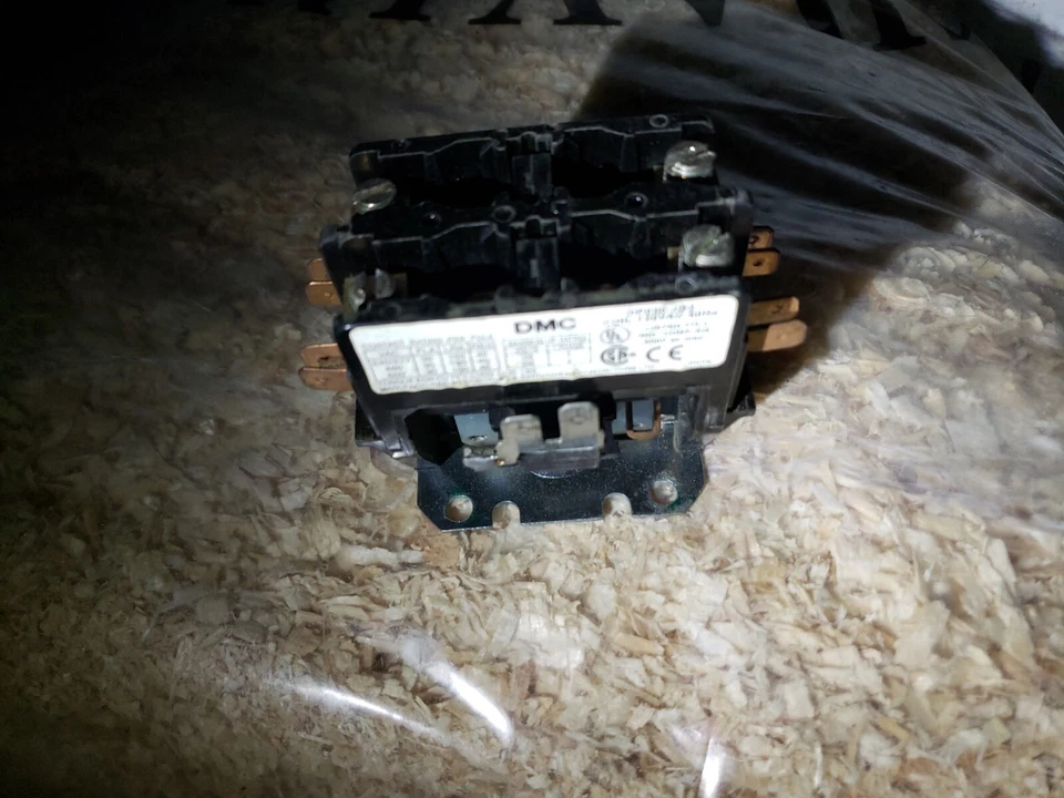DMC DP030-2B2 Control Relay - Image 1 of 2