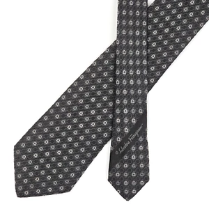 Corbata Salvatore Ferragamo Corbata Seda Logo Gancini y Eslabón Rayas en Tejido Negro - Imagen 1 de 6