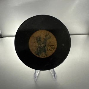 1974-1976 Kansas City Scouts Game Puck CCM Vintage Art Ross Converse - Bild 1 von 5
