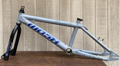 Cuadro BMX Mid School 2001 MOSH Royal 2 estrellas aluminio 20,75" con horquillas Chromoly Foto 1 de 4