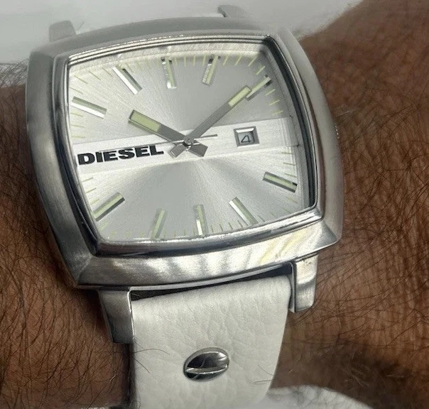 Men’s DIESEL Wrist Watch  —  Reloj De Hombre Marca DIESEL - Image 1 of 4