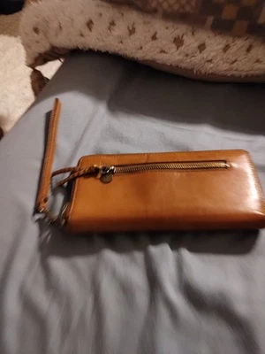 Lucky Brand Cuero Genuino Tostado Cremallera Alrededor Talla 4 Por 8 Foto 1 de 4