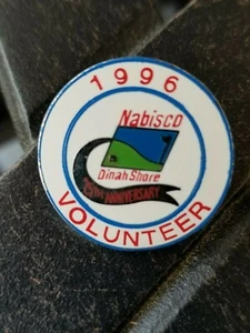 Pin voluntario de golf Nabisco Dinah Shore 1996 25 aniversario - Imagen 1 de 2