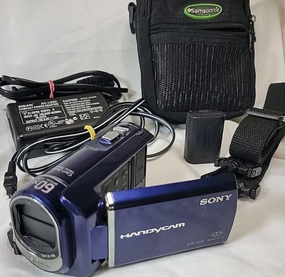 Sony Handycam DCR-SX40 Blue 60x Optical Zoom Compact Video Camera TESTED Working - Image 1 of 4