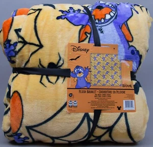 Disney Halloween Lilo & Stitch Spiders Bats Soft Plush Blanket 90x90 Full/Queen - Picture 1 of 1