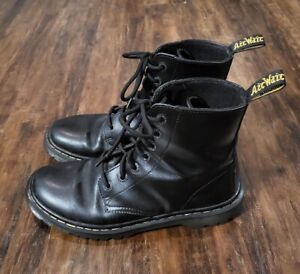 Dr Doc Martens Women’s Size 8 Black Leather Lace Up Combat Boots Shoes