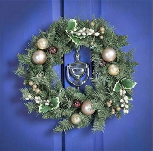 Gold Berry and Cone Christmas Wreath, 45cm - RRP £25 - NOW JUST £10.99 - Picture 1 of 1