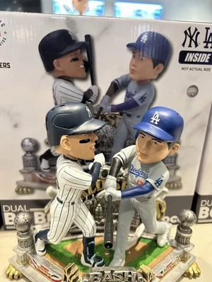 Aaron Judge Shohei Ohtani FOCO Bash Of The Titans Doble Bobblehead Serie Mundial Foto 1 de 4
