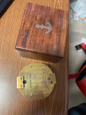 Brújula de latón marítima/náutica reproducción Stanley London en caja de madera Foto 1 de 4