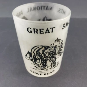 Great Smoky Mountains National Park Frosted 4 Ounce Shot Glass Native Bear 3" H - Imagen 1 de 5