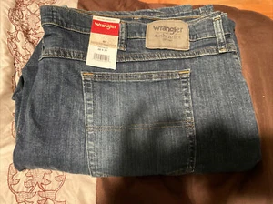Wrangler Authentics Men's Classic 5-Pocket Regular Fit Flex Jean 48x30 - Picture 1 of 10