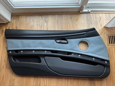 BMW M3 E92 E93 2008-2013 panel de puerta delantera conductor izquierdo Foto 1 de 4