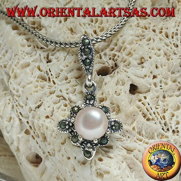 Ciondolo Argento 925‰ con perla d'acqua dolce su un rombo quadrato di marcasite - Immagine 1 di 1