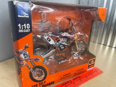 New-Ray Ryan Dungey #5 - KTM 450 SX-F Red-Bull 1:10 diecast scale bike 57633 - Image 1 of 4