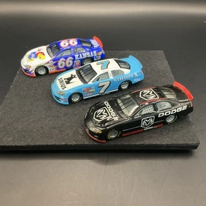 1 Test Car, 1 #7 Jimmy Spencer Sirius & 1 #66 Casey Mears KU 2000 1/64 NASCAR - Picture 1 of 2