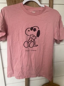 UT Uniqlo Size 13 Yu Nagaba Peanuts Snoopy Dog Pink T Shirt - Picture 1 of 4