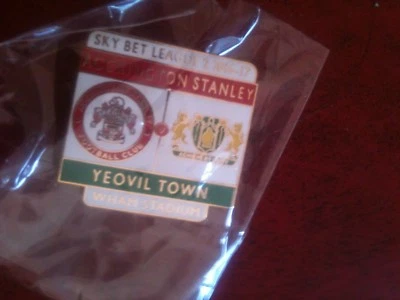 ACCRINGTON STANLEY V YEOVIL TOWN SKY BET LEAGUE 2  2016/17 MATCH DAY BADGE - Image 1 of 2