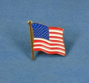 Nuevo Esmalte BANDERA AMERICANA SOLAPA PIN Sombrero Estrellas Militar Veterano 7/8" - Imagen 1 de 2