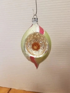 Vintage 4" Glass INDENTED Lt. GREEN RED Swirl Christmas tree ornament POLAND - Picture 1 of 4