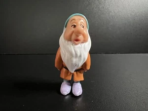 Disney Snow White and the Seven Dwarfs SLEEPY 2" PVC Mattel Figurine 1993 - Picture 1 of 5