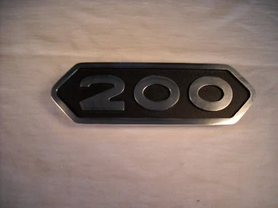 Dodge Sweptline 1957/1966 y emblemas de Power Wagon  Foto 1 de 3