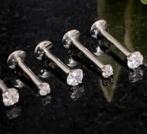1 pieza Anillo labial tachuelas Labret Monroe 16 g gema redonda de titanio sólido roscado internamente - Imagen 1 de 5