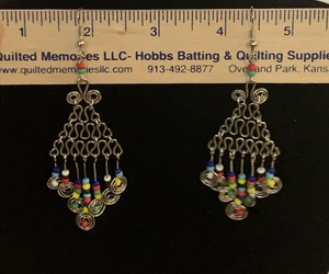 Pendientes colgantes vintage de alambre con cuentas tono plata de 3,5" - Imagen 1 de 9