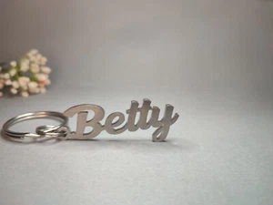 Schlüsselanhänger Betty personalisiert Edelstahl Geschenk Auto Schlüsselbund - Bild 1 von 5