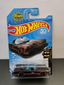 2018 HOT WHEELS BATMAN TV SERIES BATMOBILE 5/5 - Picture 1 of 4