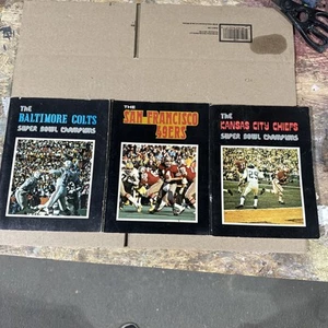 Vintage 1970’s NFL Books Colts, Chiefs, 49ers. - Bild 1 von 8