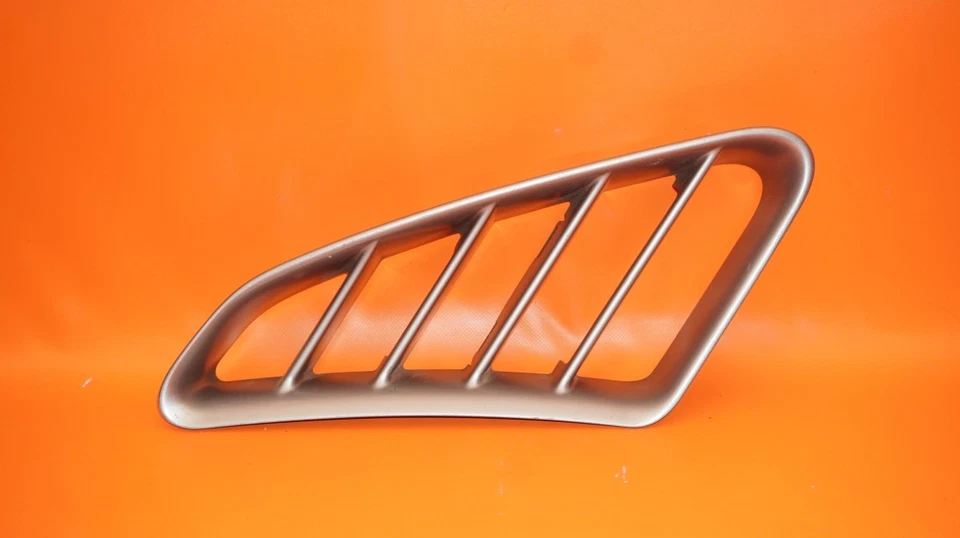 PORSCHE BOXSTER QUARTER VENT GRILLE RIGHT PASSENGER 2007 2008 2009 2010 2011 - Image 1 of 4