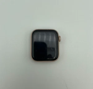 POUR PIECES - Apple Watch Series 4 LTE 40MM Or *Pour pièces défectueuse non testée* - Photo 1 sur 2
