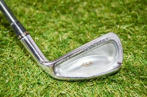 Mac Gregor	VIP Tourney 	4 Iron 	Right Handed 	40"	Graphite	Stiff	New Grip  - Picture 1 of 6